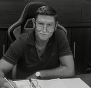 Doamne, ce se întâmplă? Un alt doliu uriaș în lumea medicală a murit  Ștefan Sînpetru de la spitalul din Brăila